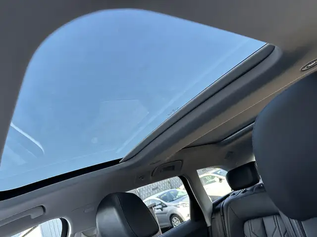 Audi A6 Avant view 11