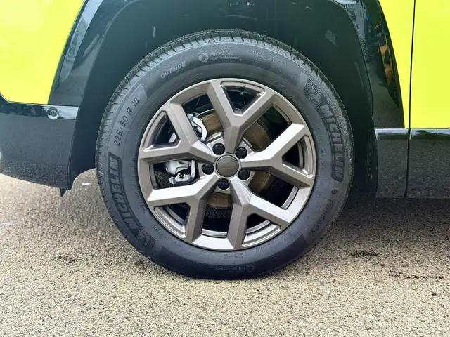 Jeep Compass view 4