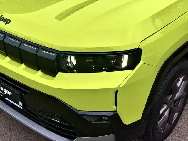 Jeep Compass view 3