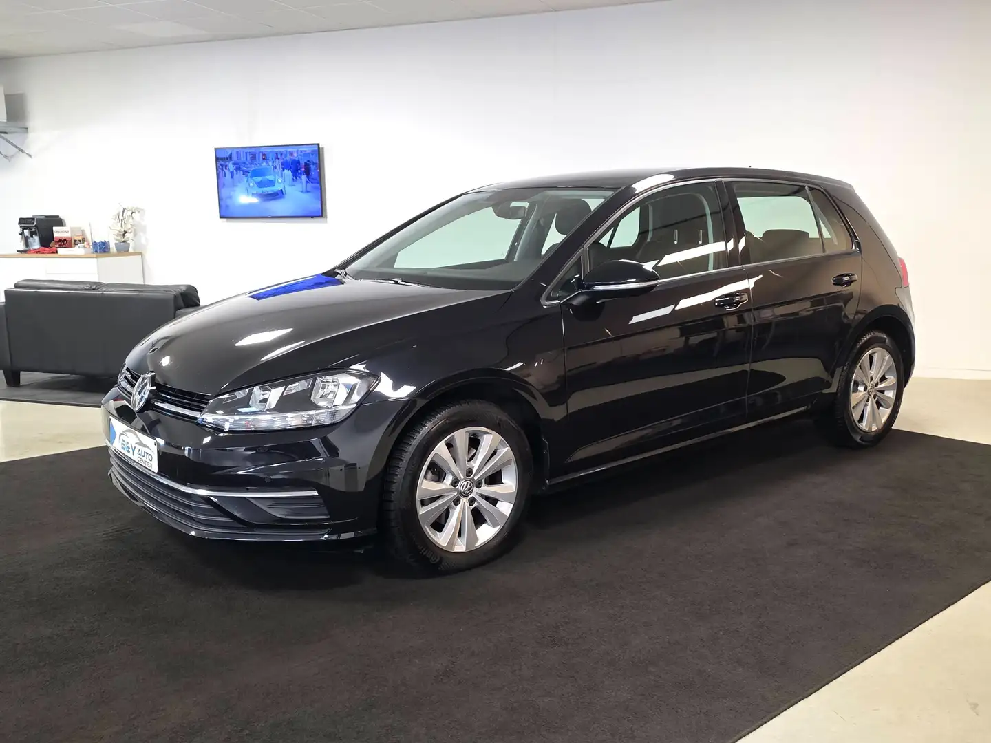 Volkswagen Golf 1.6 TDI / Carplay / Camera / Navi / Btw Aftrekbaar Schwarz - 2