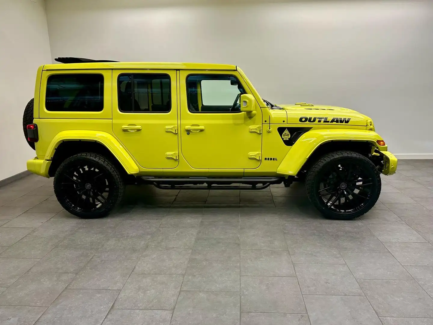 Jeep Wrangler Unlimited 4xe 380 Rebel l Outlaw Edition l 25 KM!! Žlutá - 2