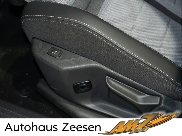 Opel Grandland view 16