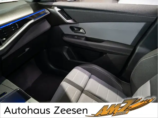 Opel Grandland view 12