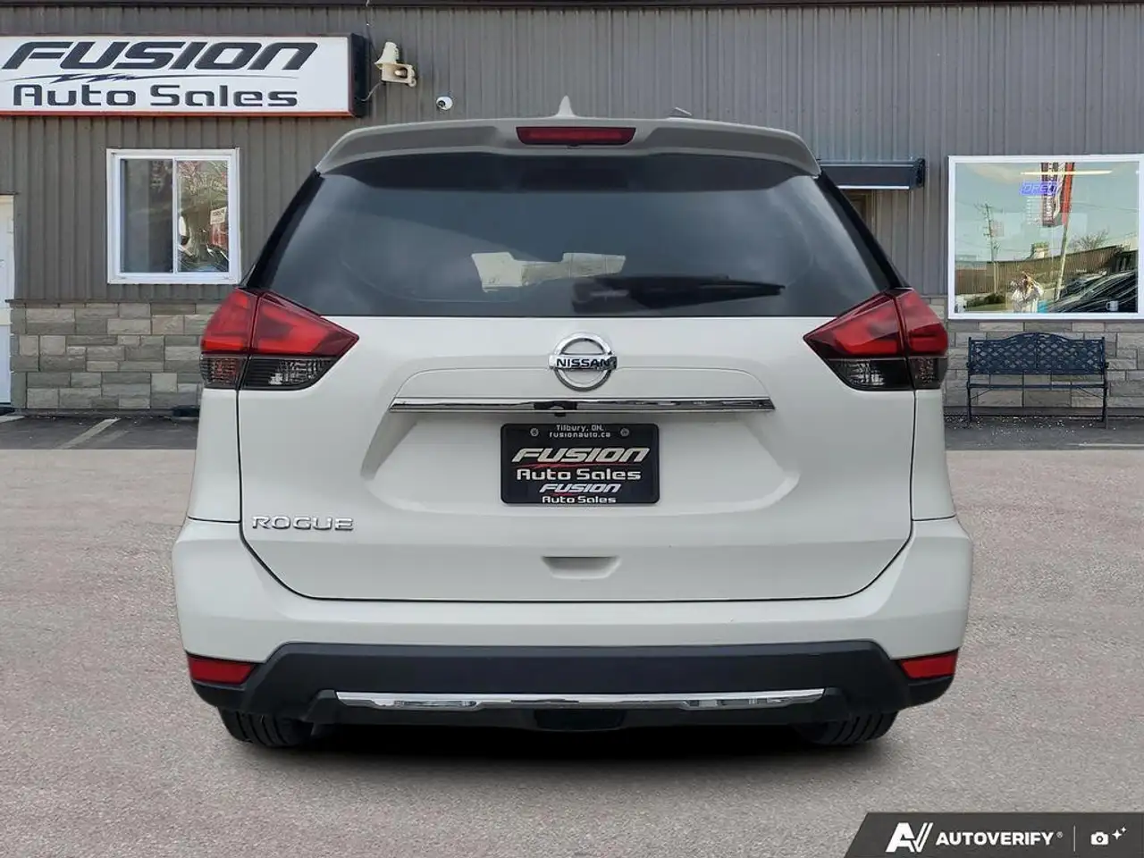 Nissan Rogue снимка Nissan Rogue