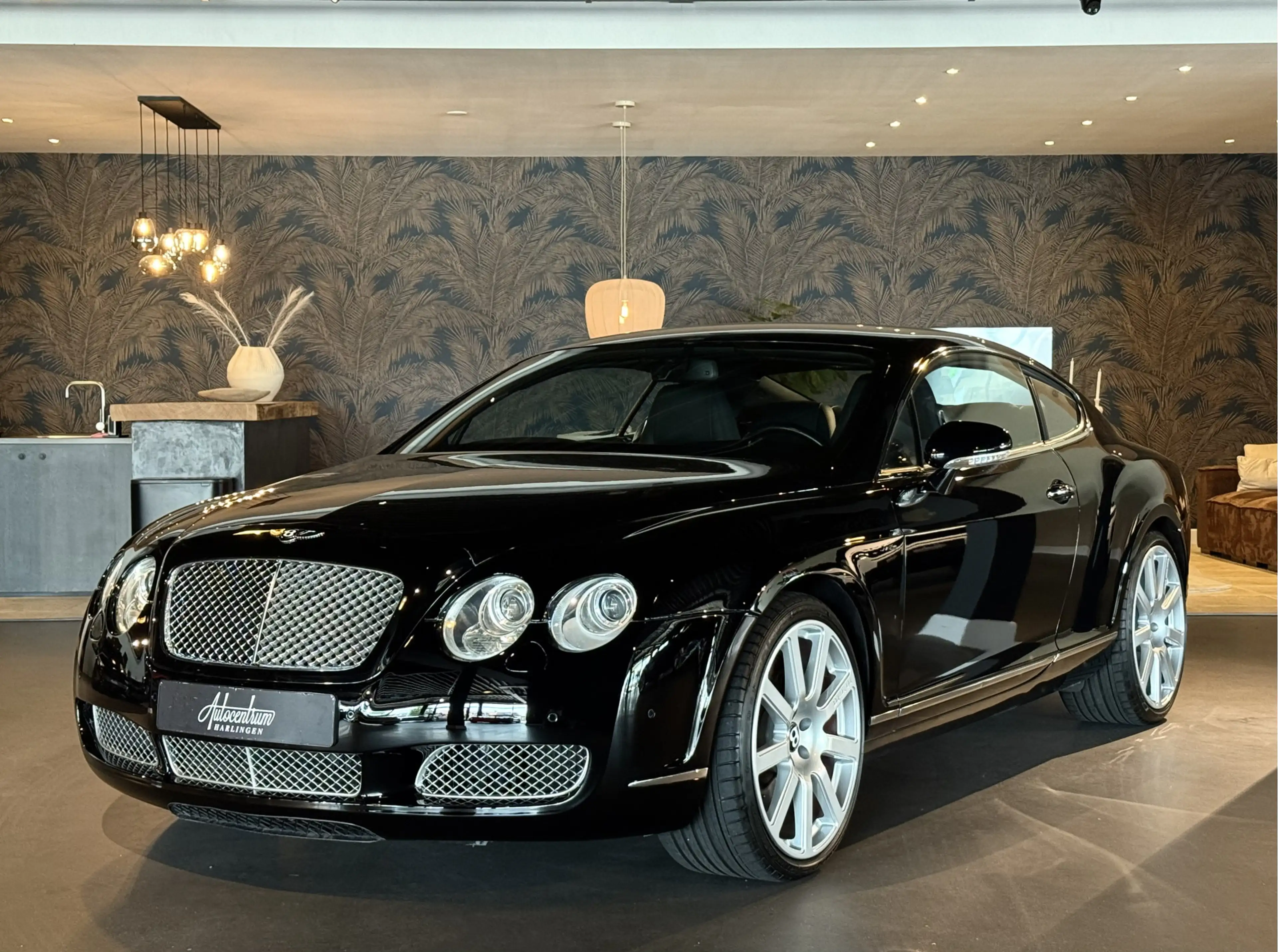 Bentley Continental GT 6.0 W12 I 21" MTM I Black on Black