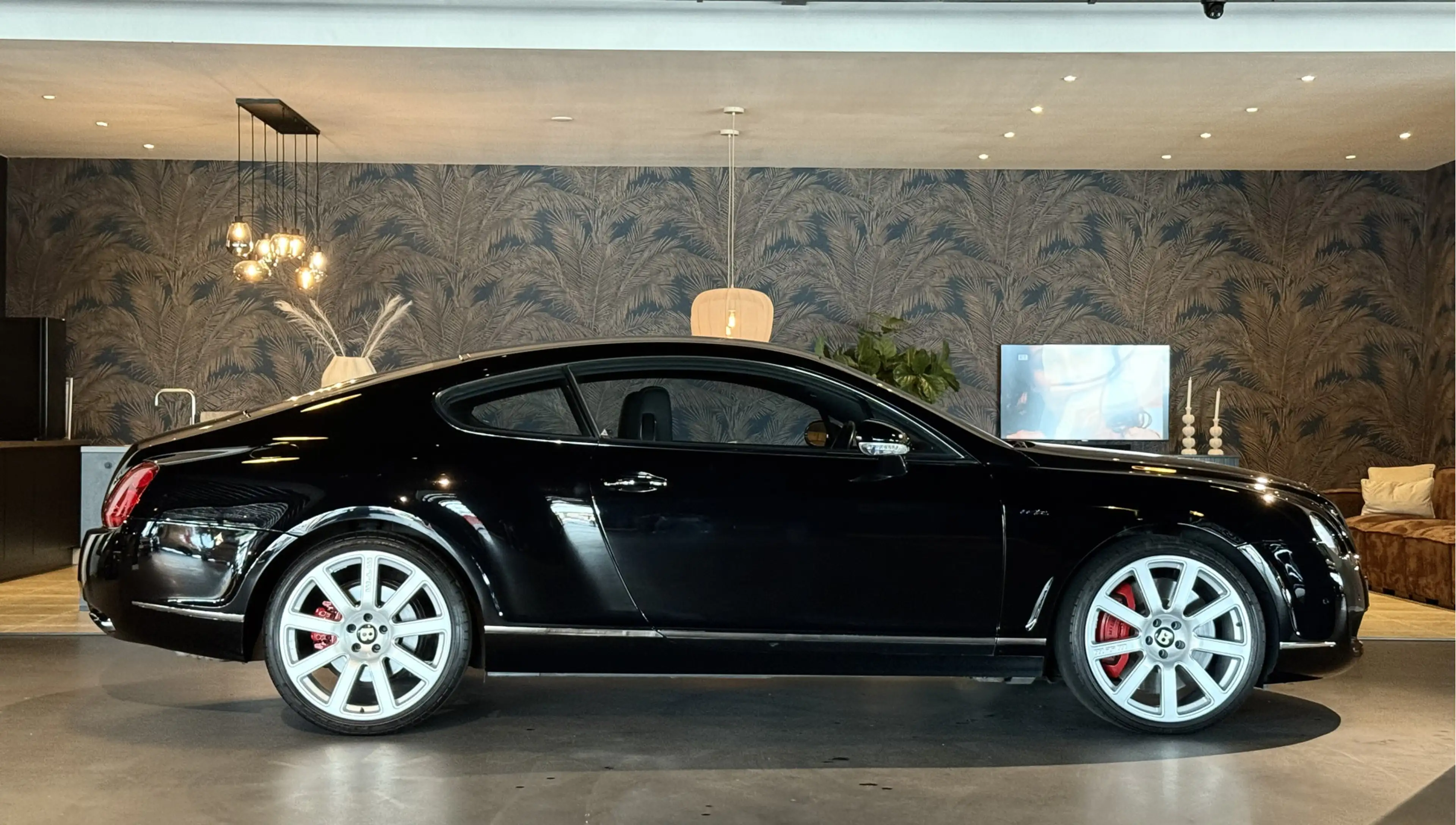 Bentley Continental GT 6.0 W12 I 21" MTM I Black on Black — photo 6
