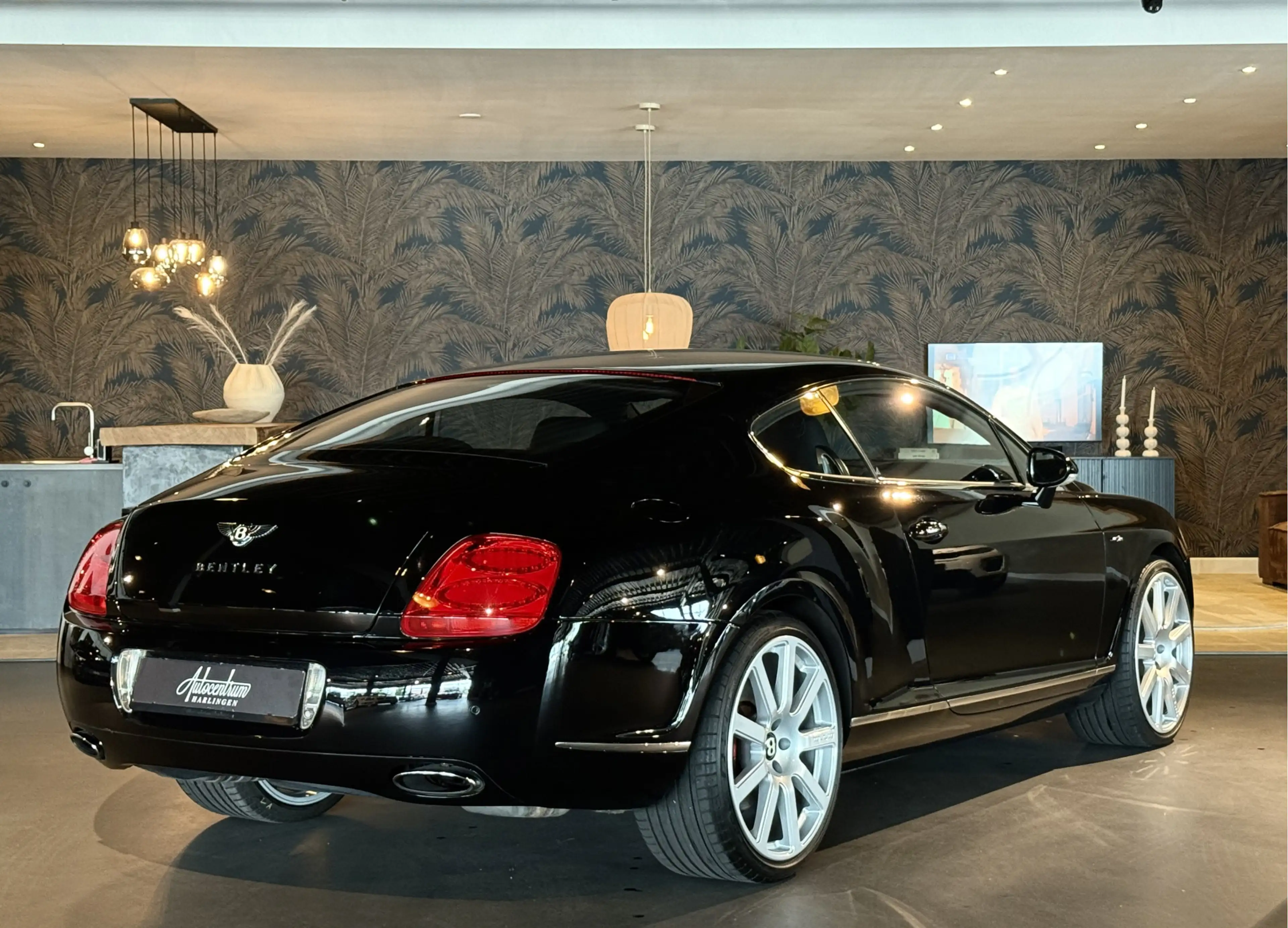 Bentley Continental GT 6.0 W12 I 21" MTM I Black on Black — photo 5