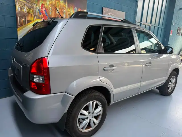 Hyundai Tucson view 4