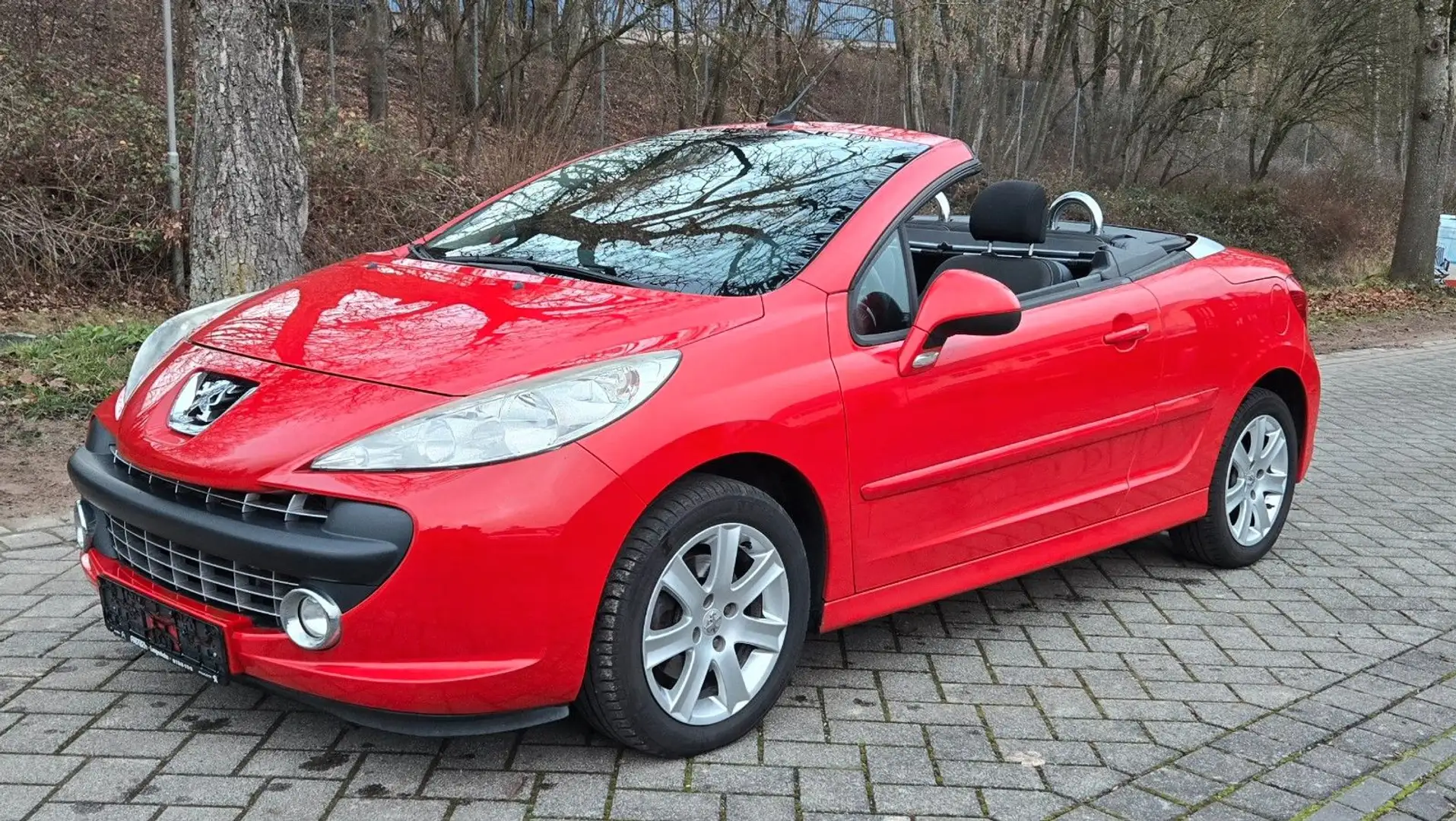 Peugeot 207 CC Cabrio-Coupe Sport Rot - 1
