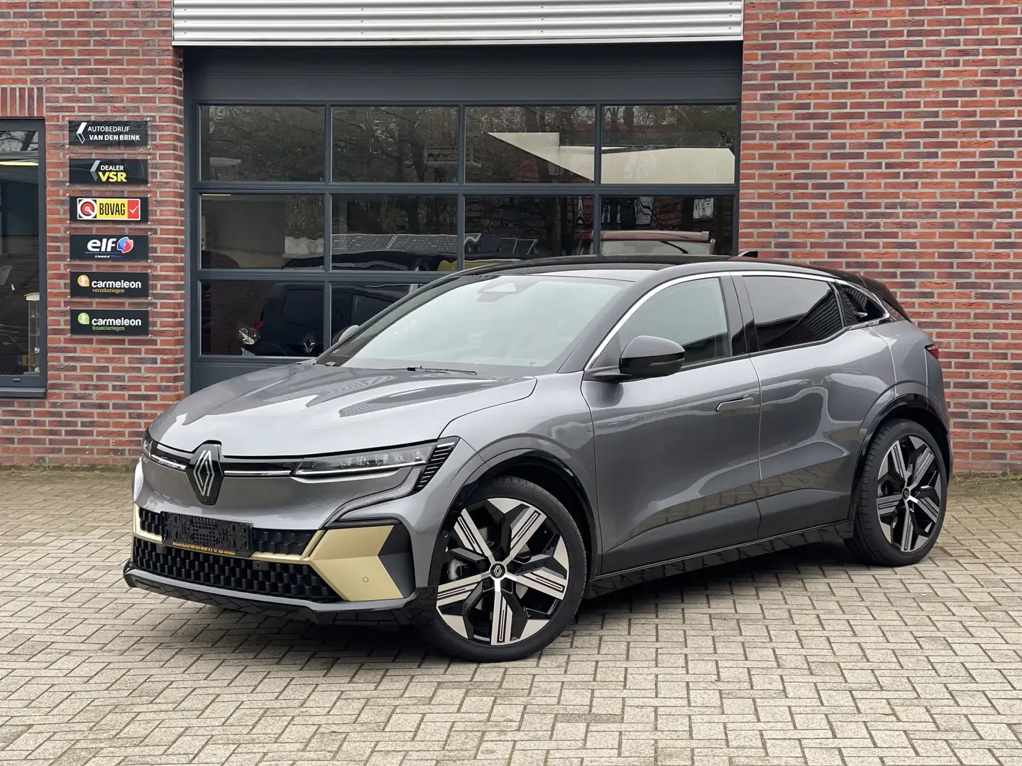 Renault Megane E-Tech EV40 Boost Charge Iconic | Veel Optie's! | Gris - 1