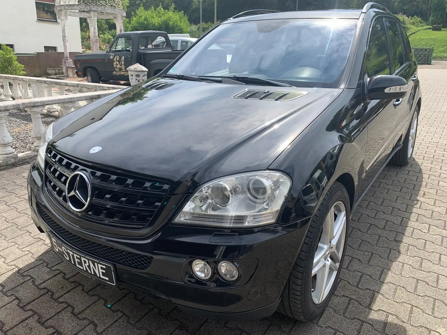 Mercedes-Benz ML 320 CDI 4Matic 7G-TRONIC DPF*Powered by BRABUS*272 Ps Schwarz - 1