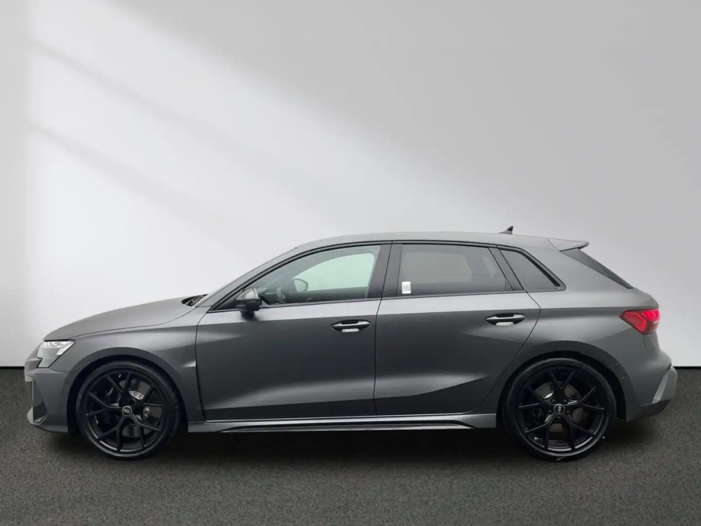 Audi RS3 Sportback 294(400) kW(PS) S tronic MATT Grau - 2