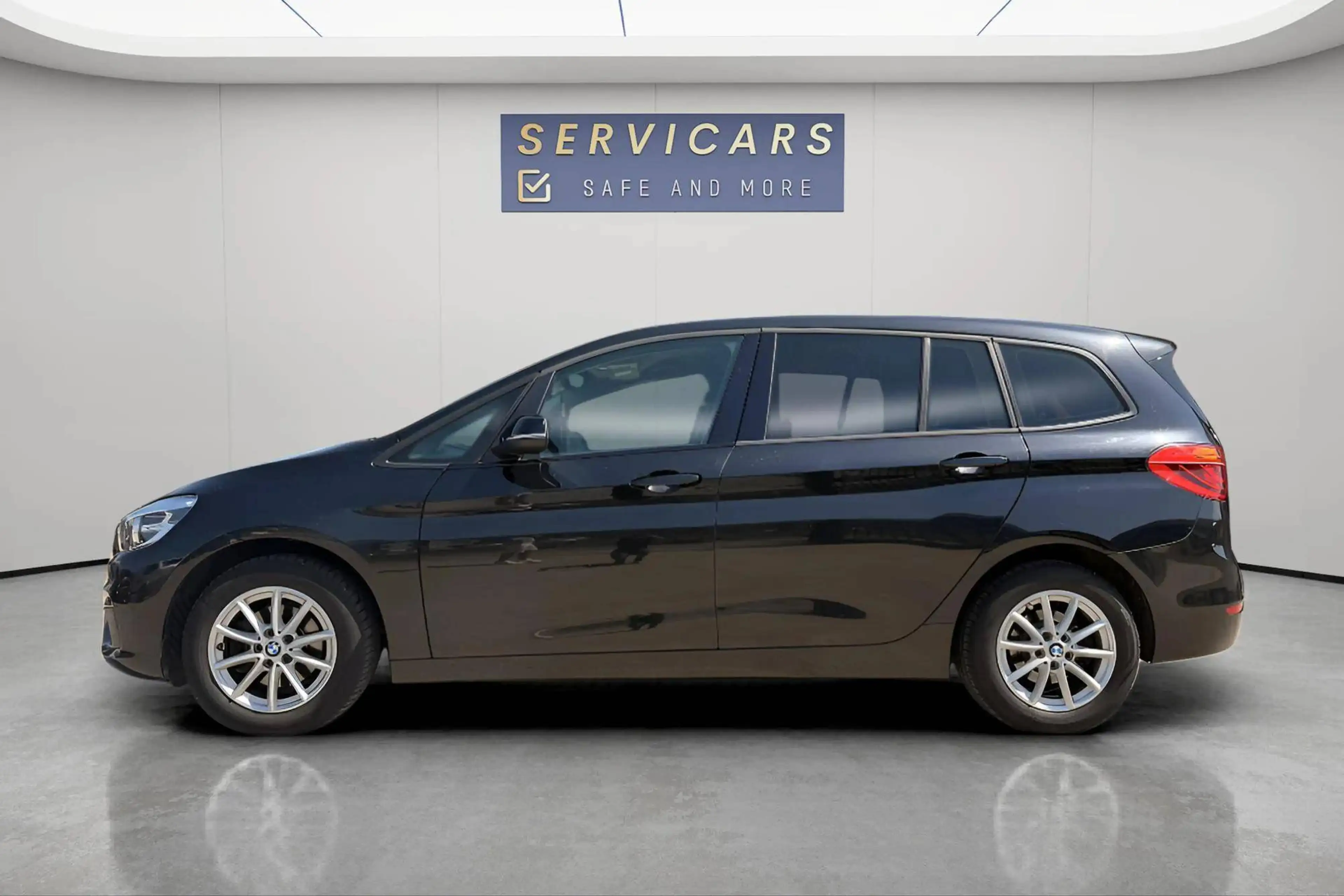 BMW 216 @ SERVICARS FLEURS - BMW Gran Tourer 216d - 7 PLACES - GARANTIE 12 MOIS — photo 8