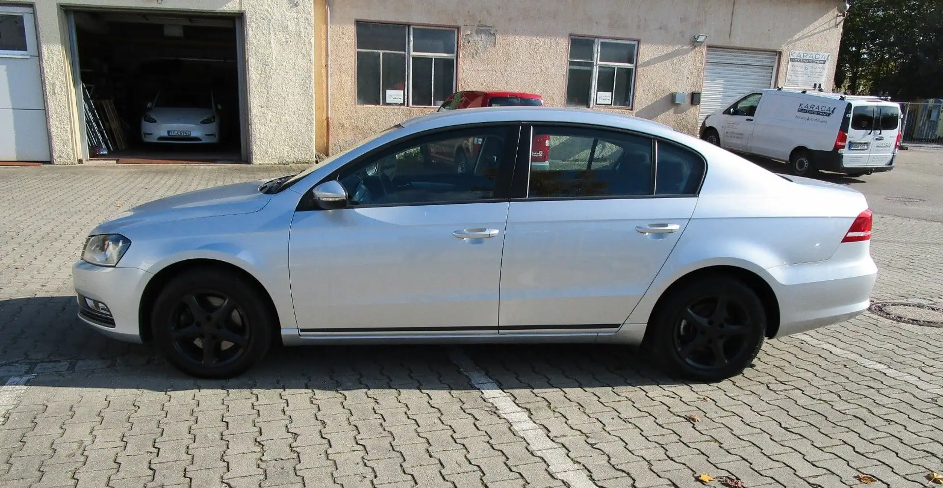 Volkswagen Passat Lim.1.4 TSI Trendline 1Jahr Garantie Stříbrná - 2