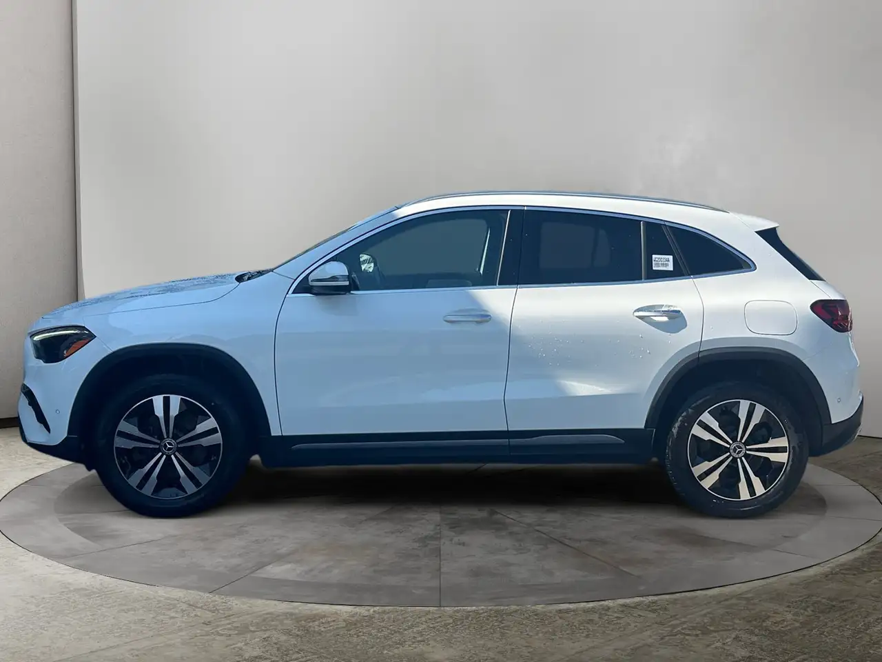 Mercedes-Benz GLA fotografie Mercedes-Benz GLA