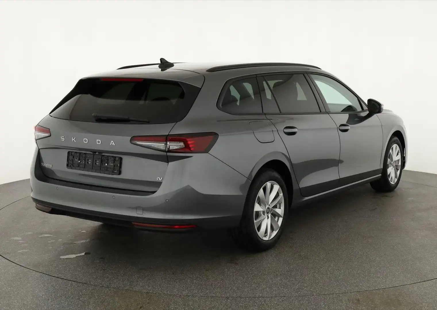 Skoda Superb Combi 1.5 TSI iV 150kW Selection DSG Selection,... Grau - 2