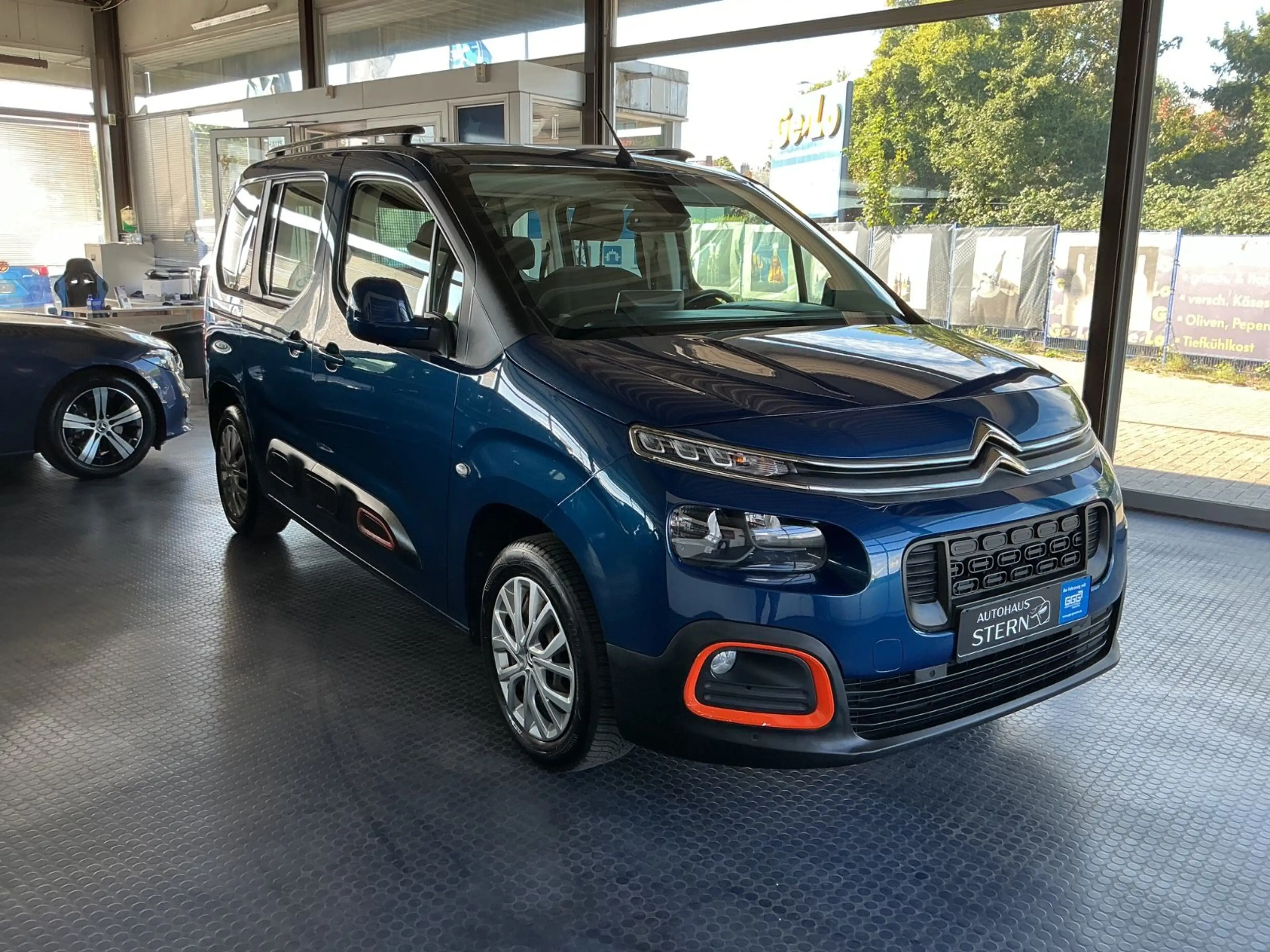 Citroen Berlingo Feel M * Tempomat * PDC * Kamera
