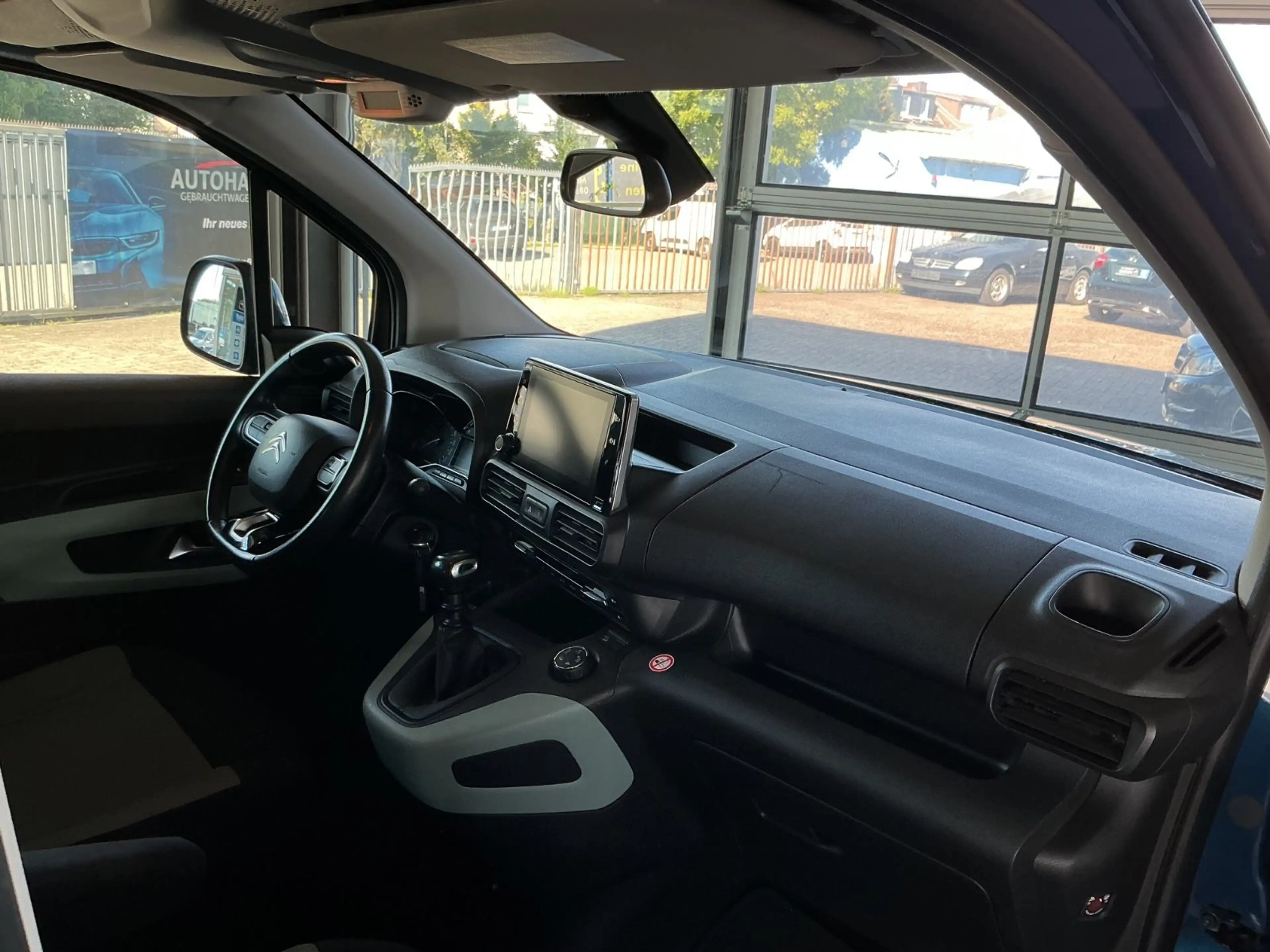 Citroen Berlingo Feel M * Tempomat * PDC * Kamera — photo 13