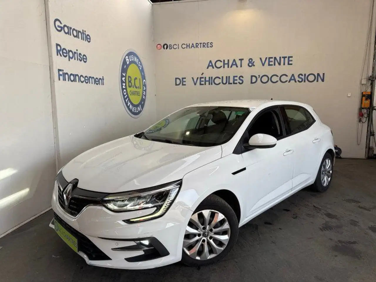 Renault Megane IV STE 1.5 BLUE DCI 95CH AIR NAV
