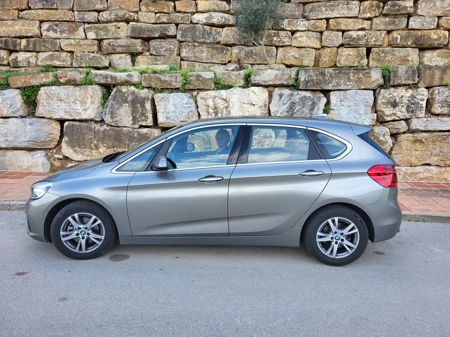 BMW 216 216d Active Tourer Beżowy - 1