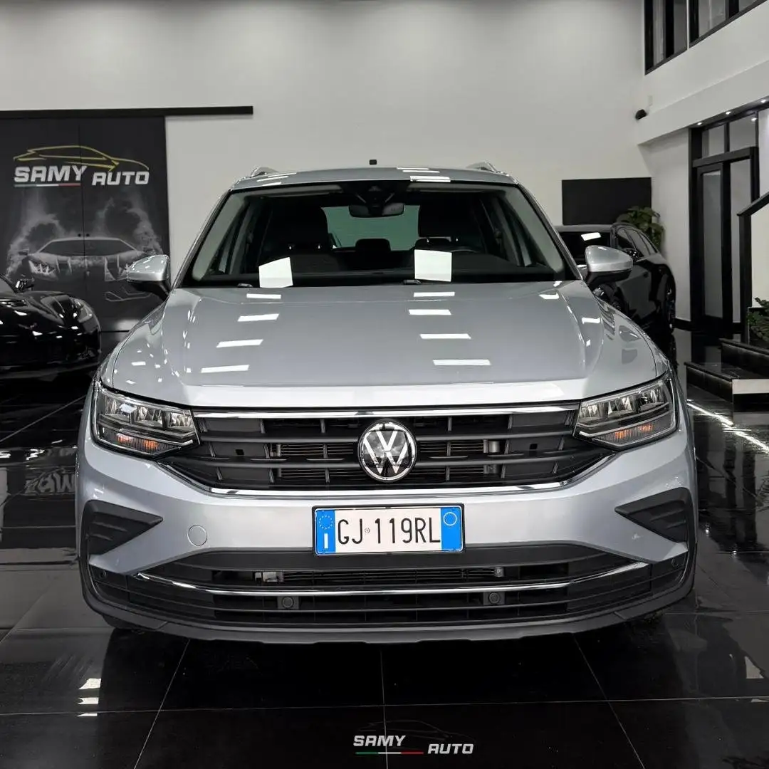 Volkswagen Tiguan 2.0 tdi Life 122cv Grau - 1