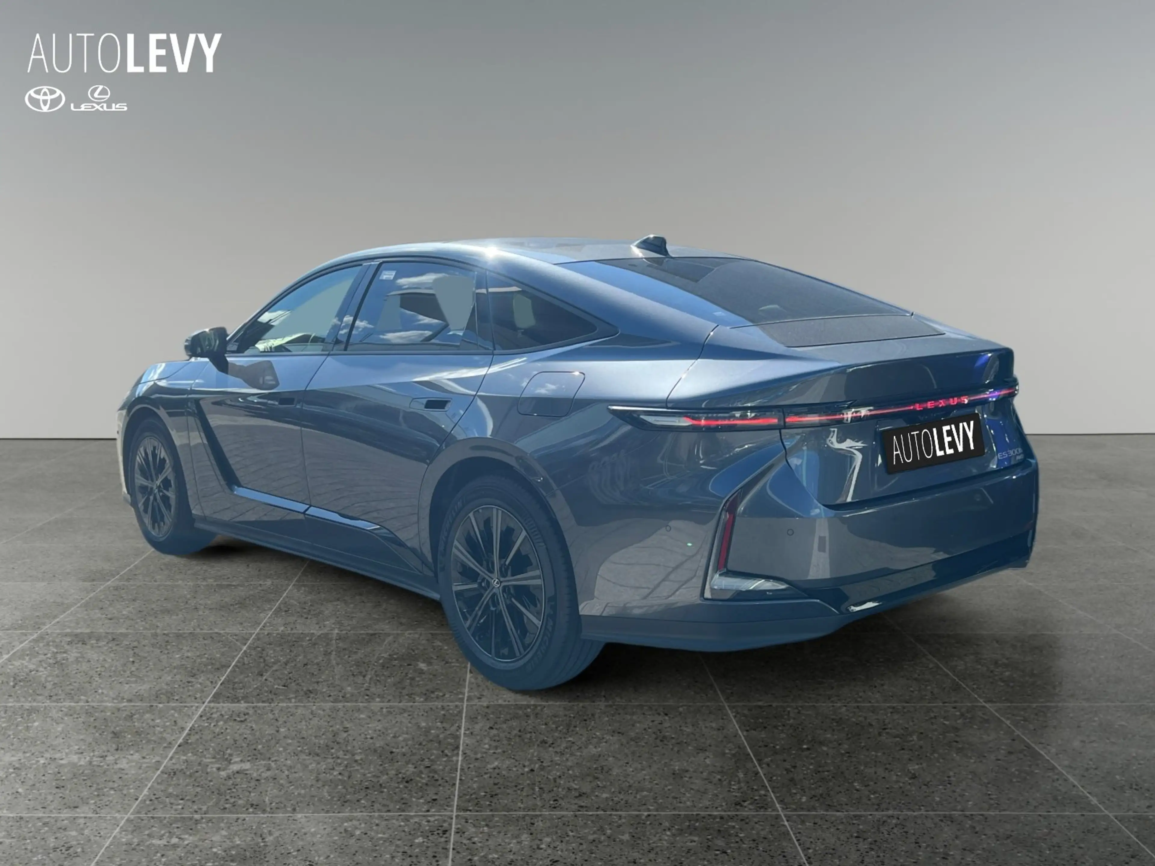 Lexus ES 300 ES Executive 300h E-FOUR *NEUES MODELL 2026* — photo 4