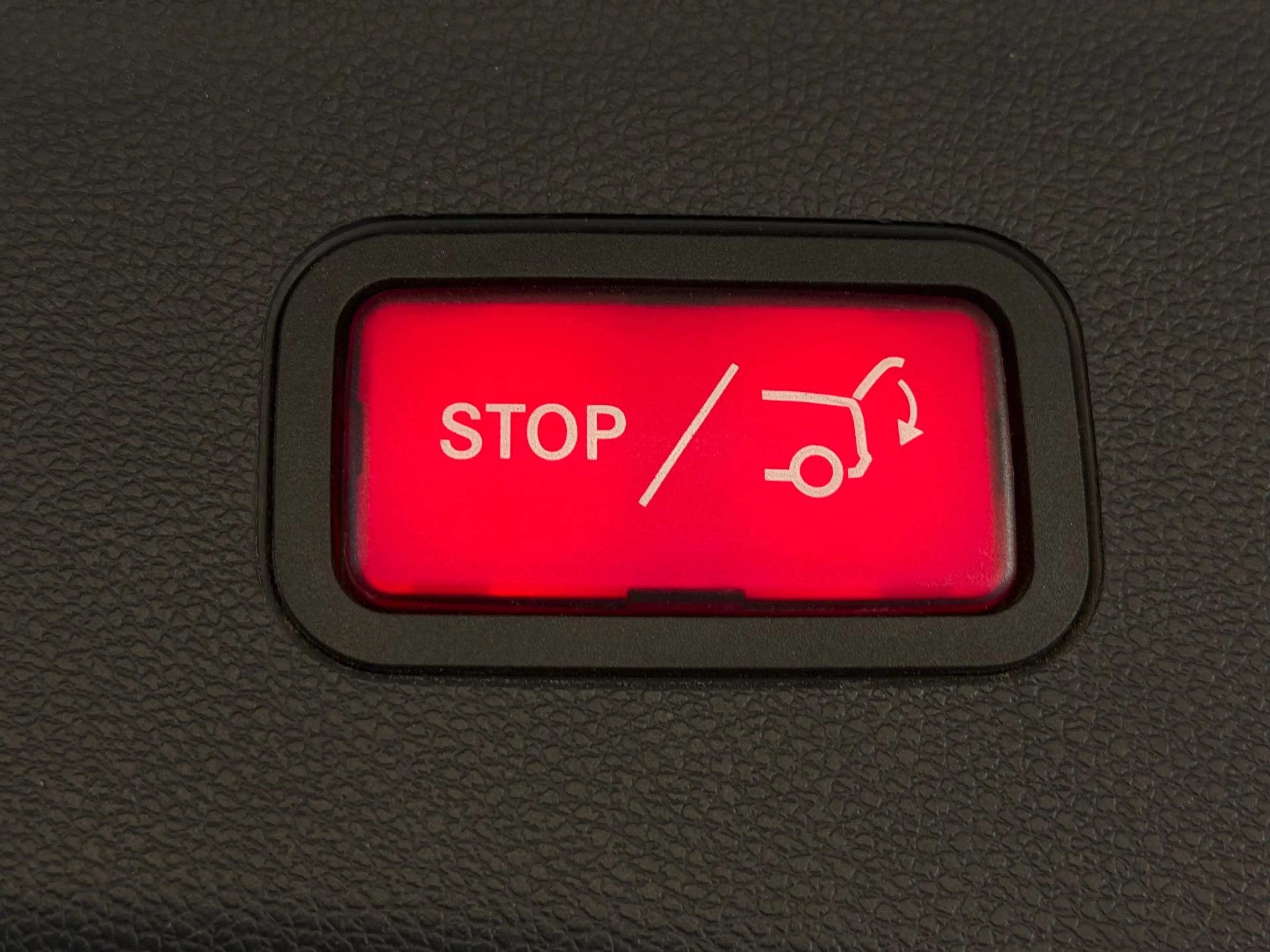 Mercedes-Benz E 220 4Matic/SHZ/PDC/AHK/AMBIENTE/2.HAND — photo 8