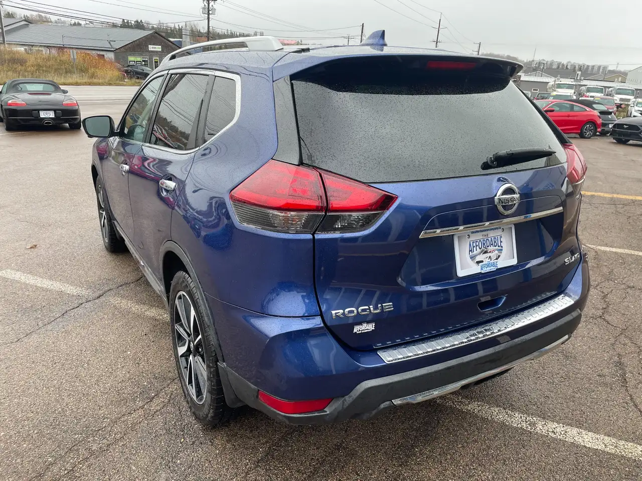 Nissan Rogue снимка Nissan Rogue