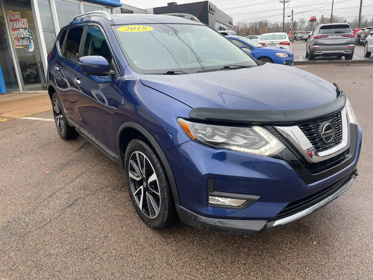 Nissan Rogue снимка Nissan Rogue