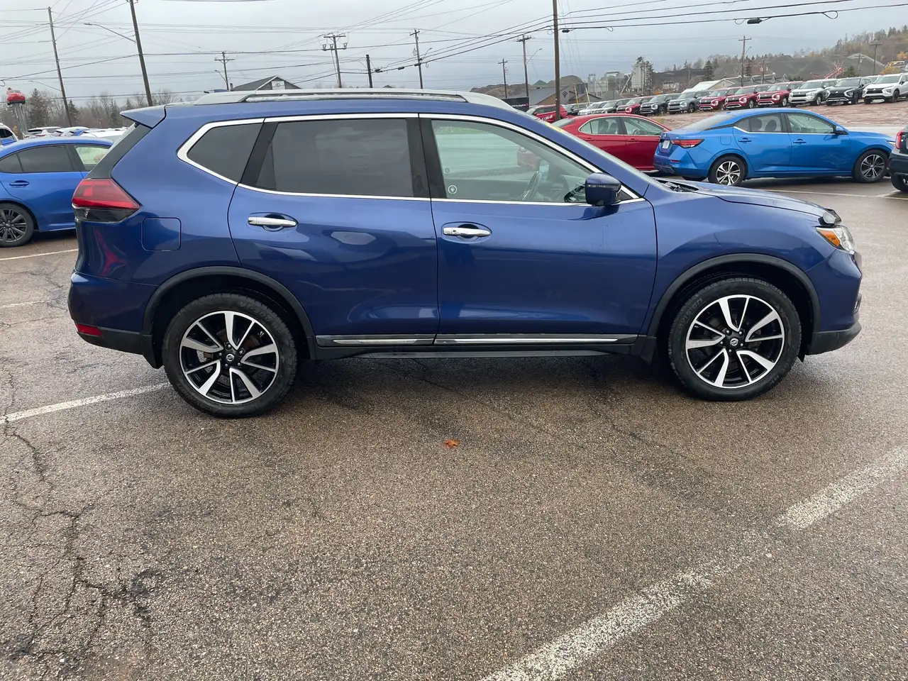 Nissan Rogue снимка Nissan Rogue