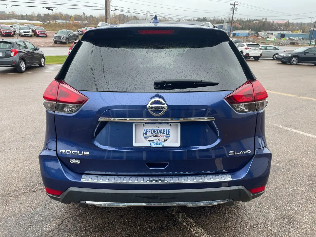 Nissan Rogue снимка Nissan Rogue
