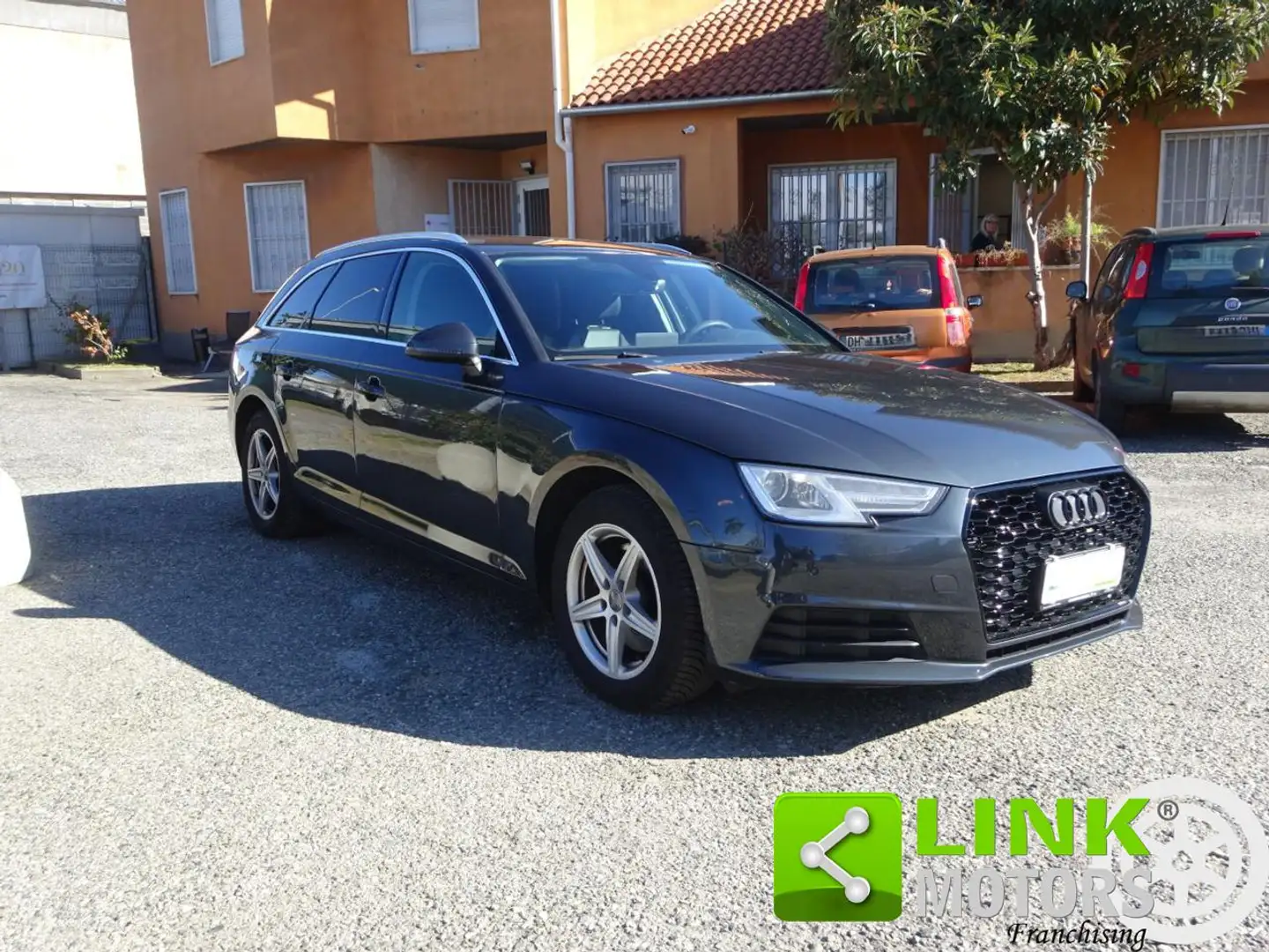 Audi A4 Avant 2.0 TDI 150 CV S-tronic S-line edition Gris - 2