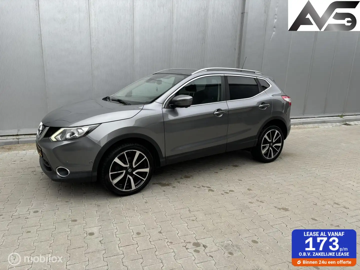 Nissan Qashqai 1.2N-Vision | Automaat | NAVI | Camera | Pano Grijs - 1