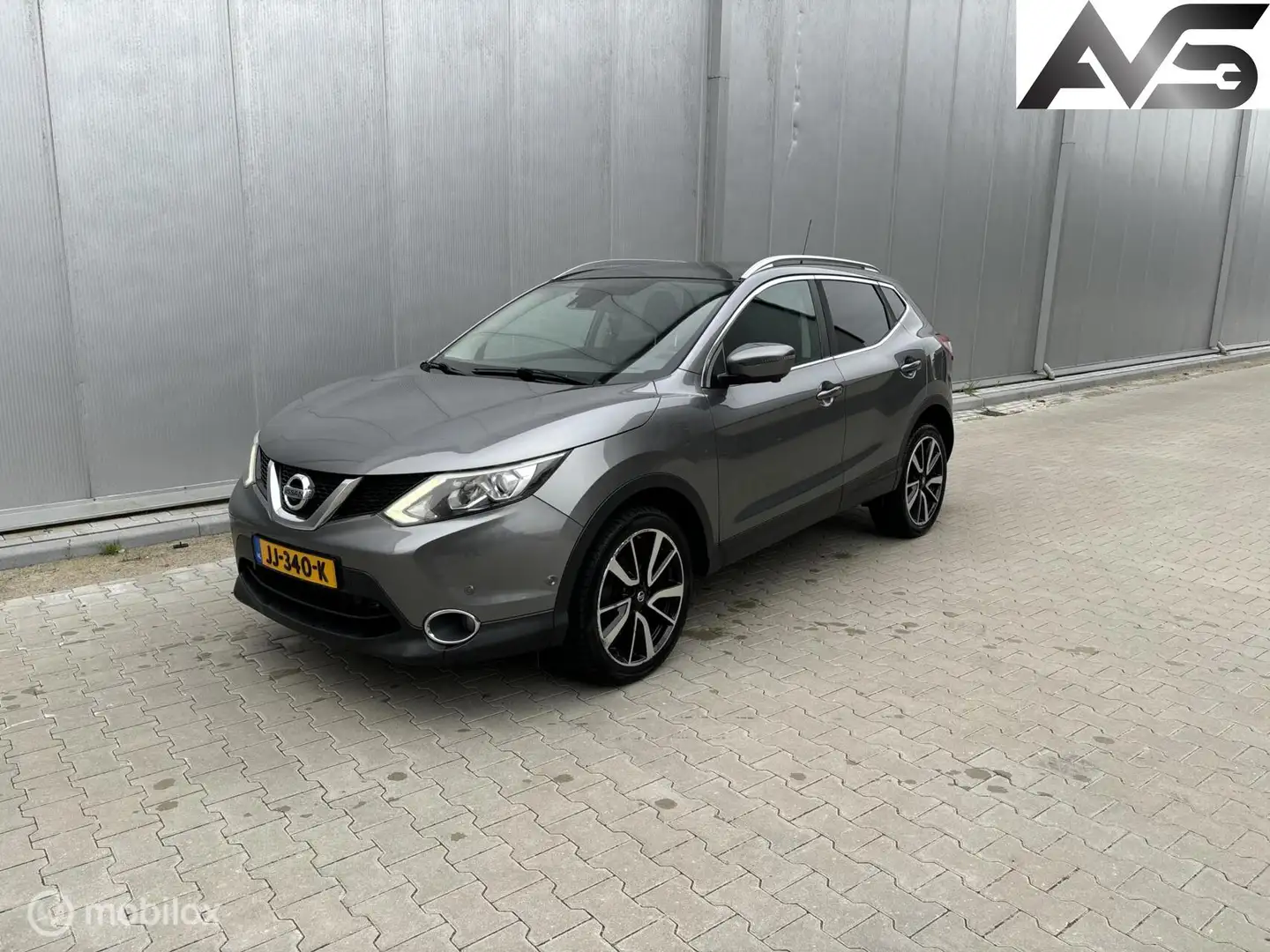 Nissan Qashqai 1.2N-Vision | Automaat | NAVI | Camera | Pano Grijs - 2