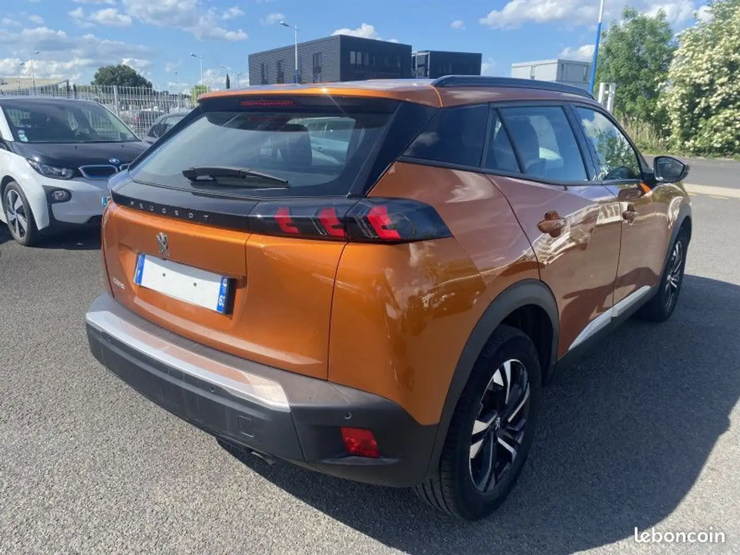 Peugeot 2008 1.2 PURETECH 100CH S&S ALLURE Gold - 2