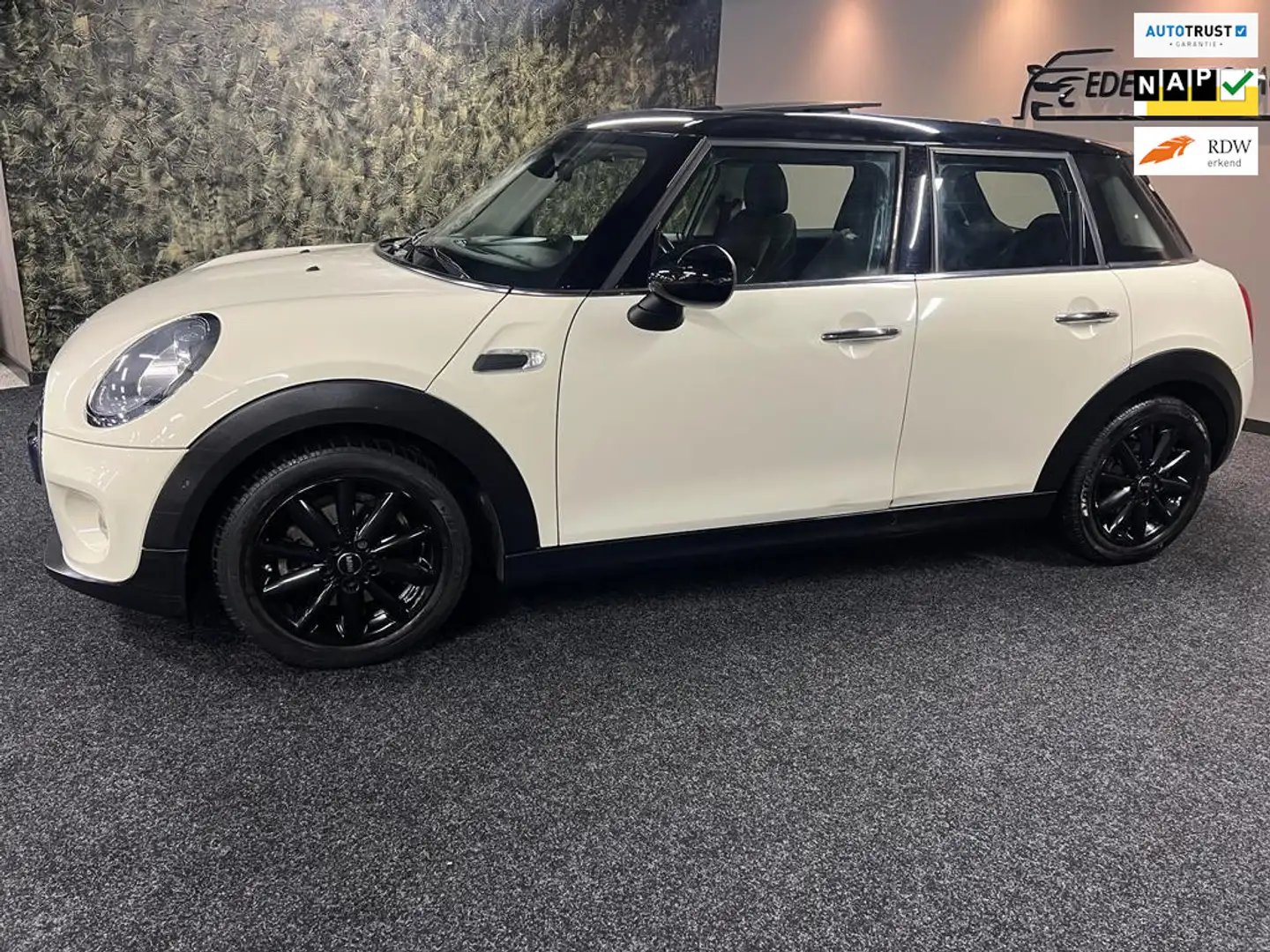 MINI Cooper Mini 1.5 Chili-NAVI-PANO GLAZEN DAK-LEER-SPORT ST- Wit - 1