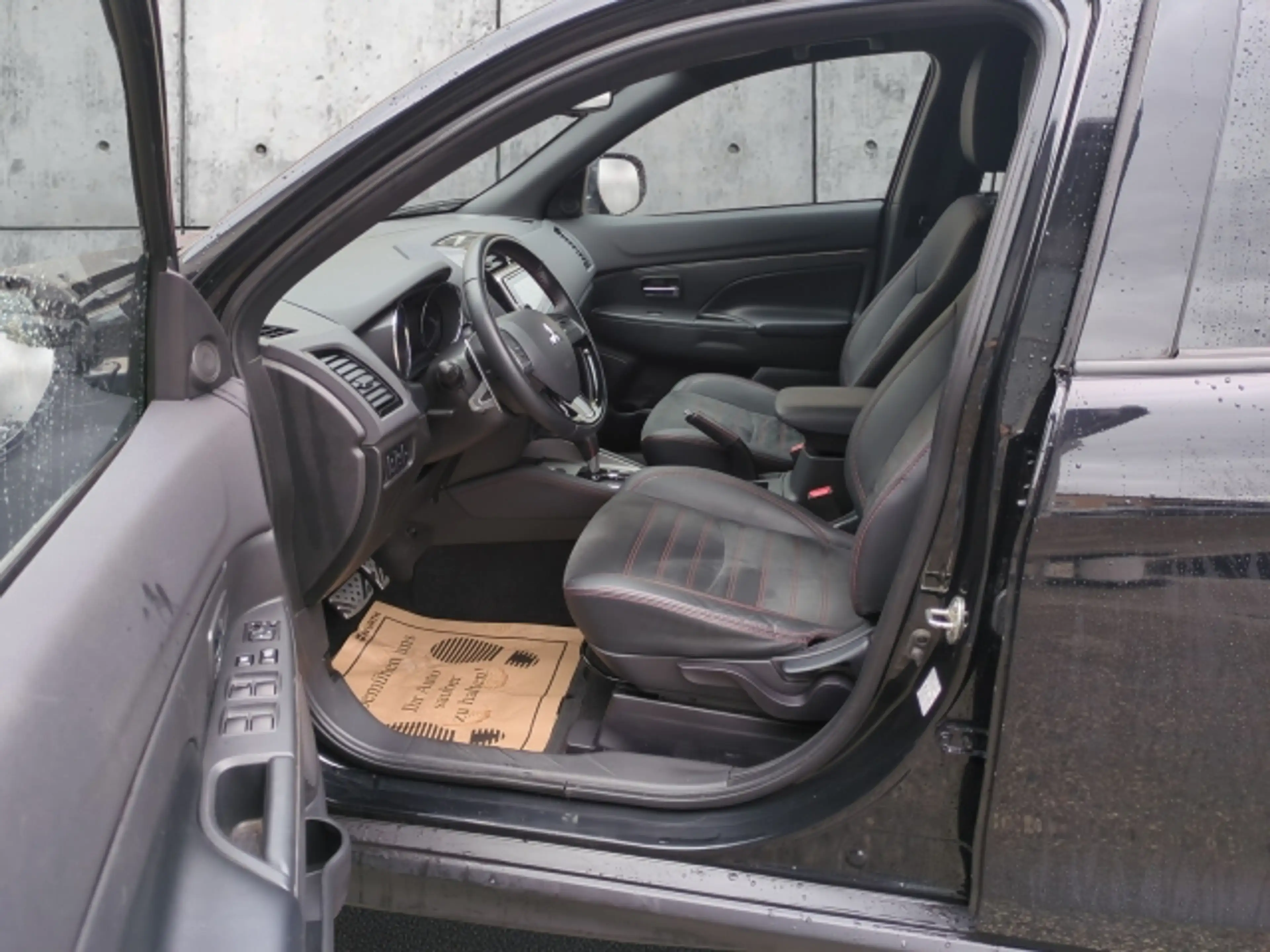 Mitsubishi ASX MITSUBISHI ASX 4WD — photo 9