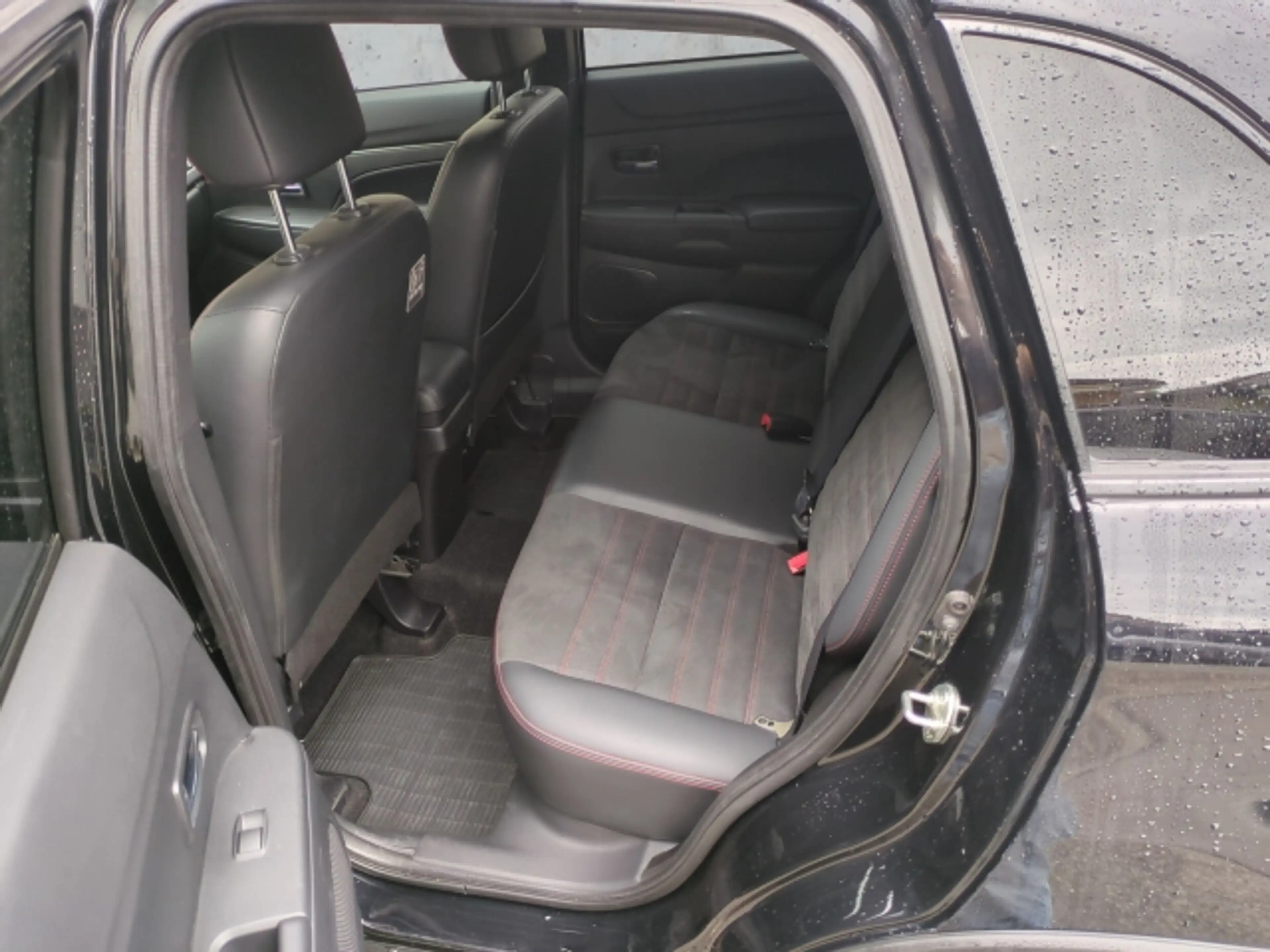 Mitsubishi ASX MITSUBISHI ASX 4WD — photo 11