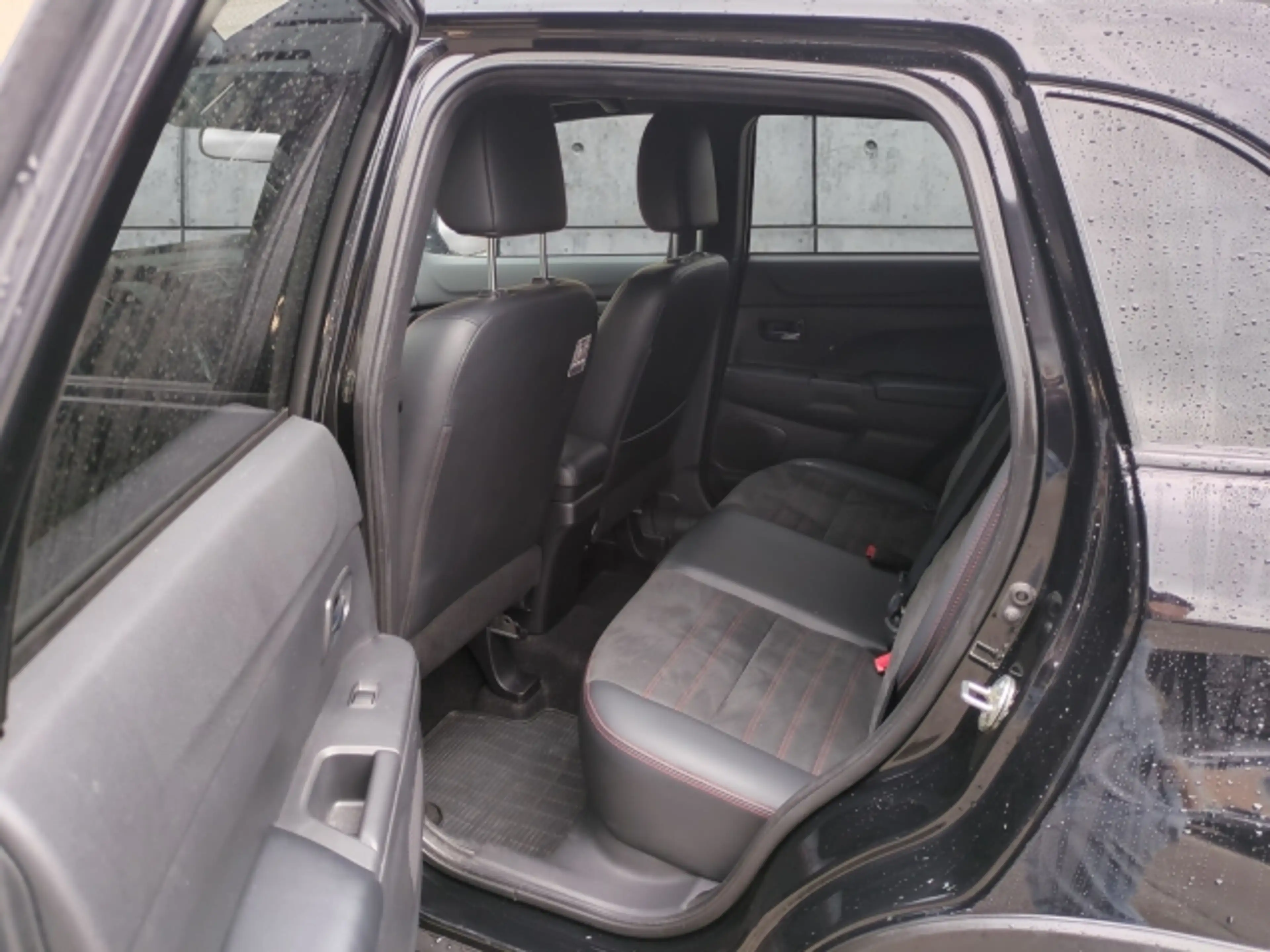 Mitsubishi ASX MITSUBISHI ASX 4WD — photo 10