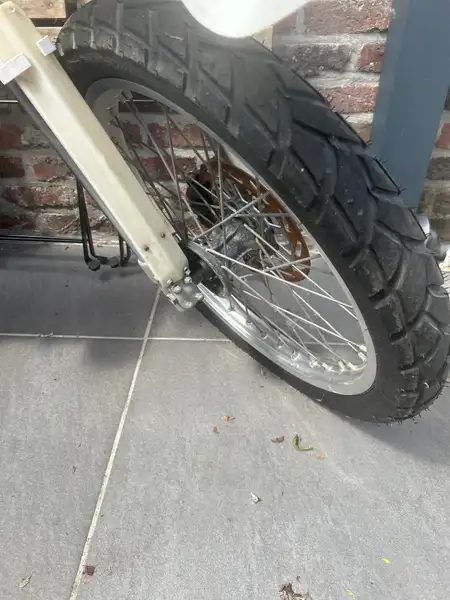Yamaha DT 125 - foto 4
