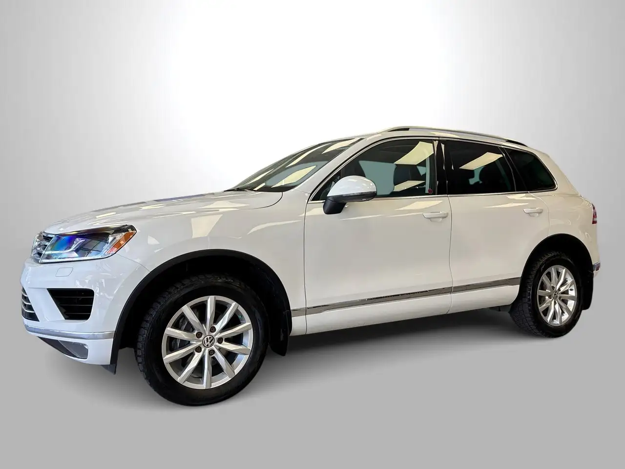 Volkswagen Touareg снимка Volkswagen Touareg