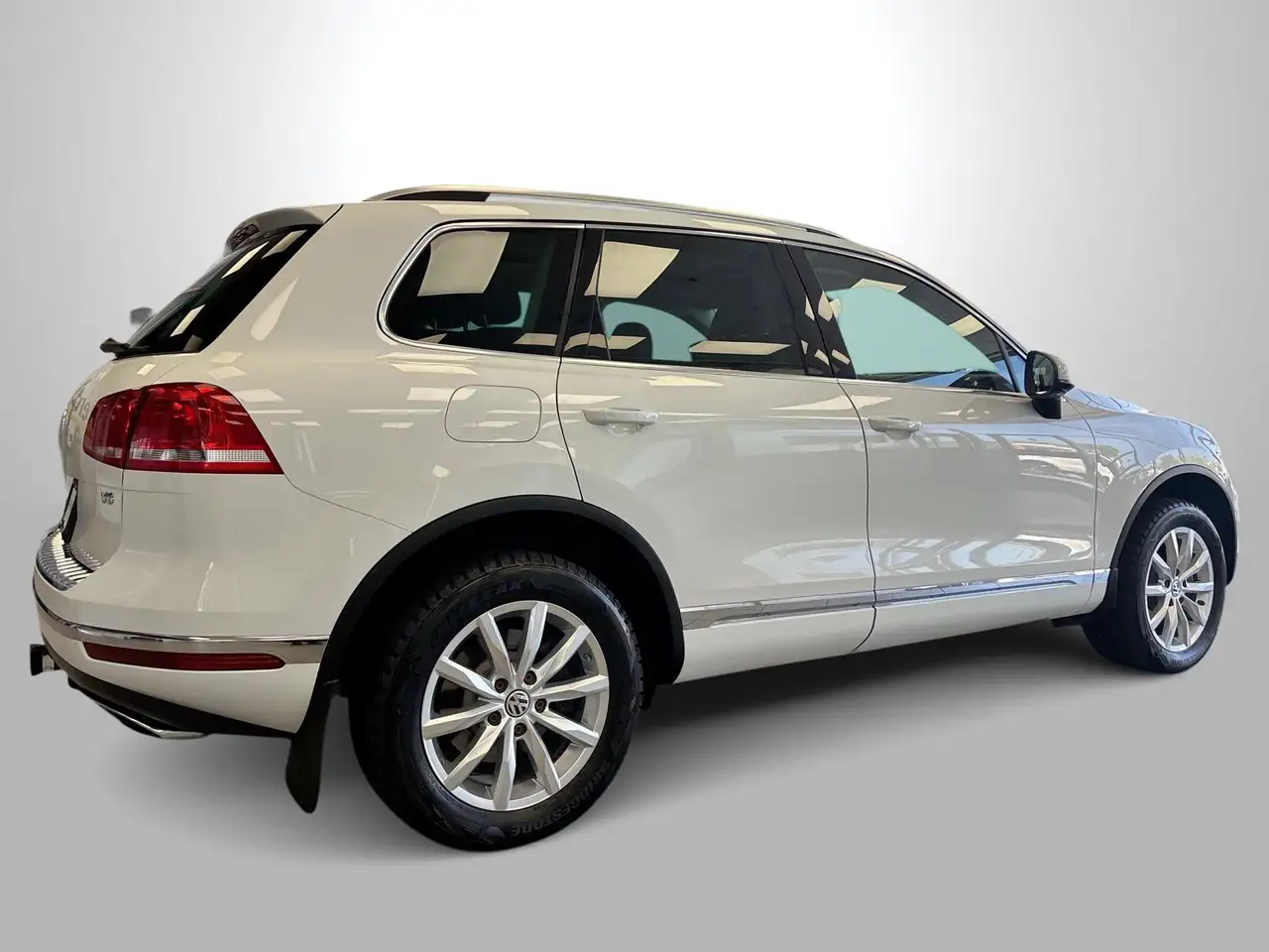 Volkswagen Touareg снимка Volkswagen Touareg