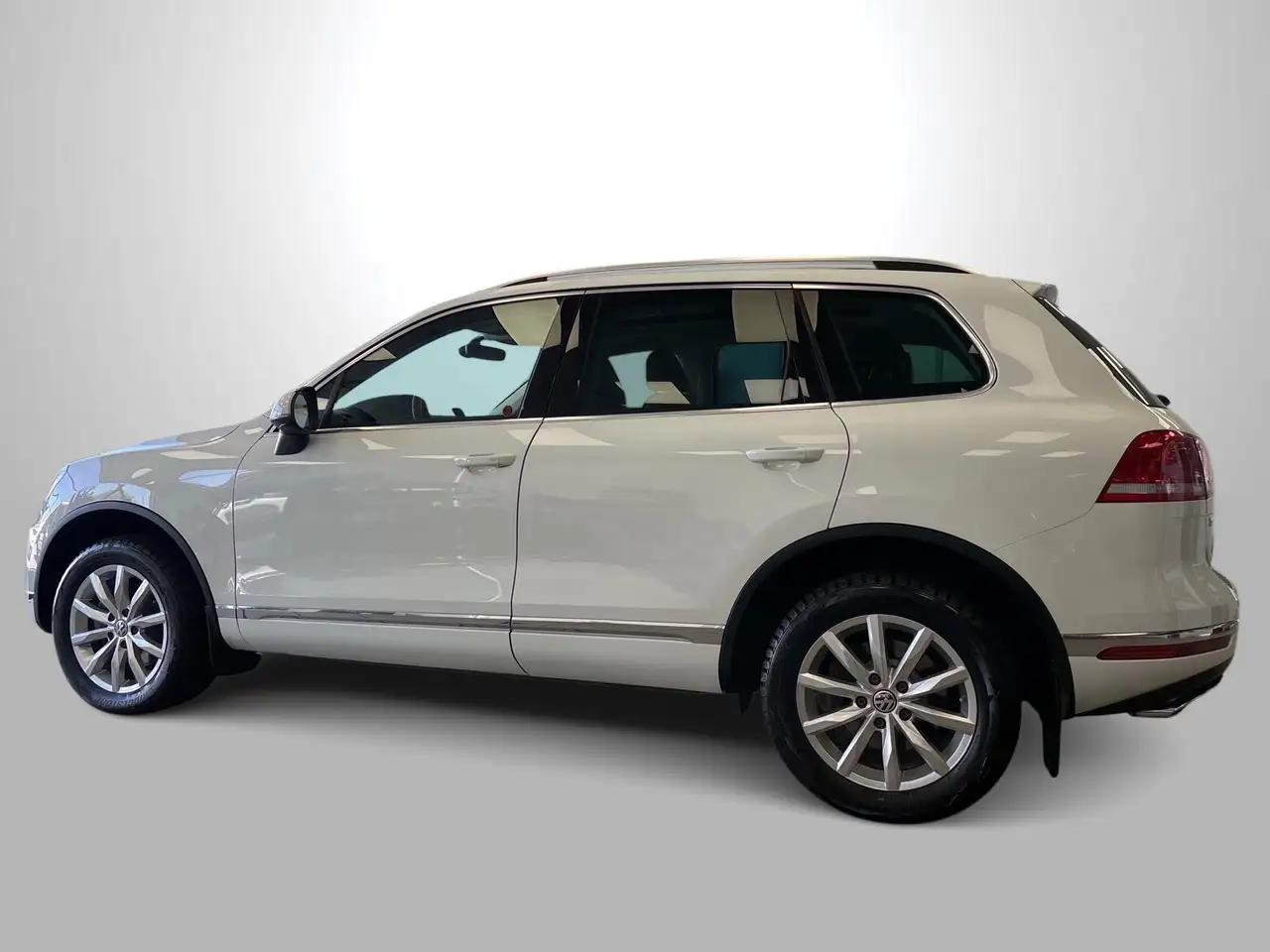 Volkswagen Touareg снимка Volkswagen Touareg