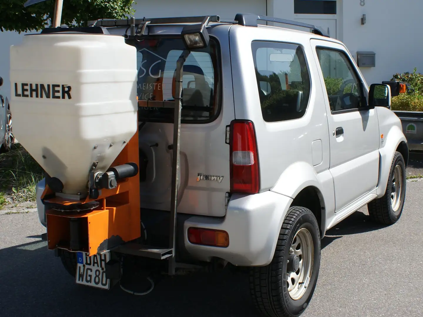 Suzuki Jimny Schneepflug Streuer Silber - 2