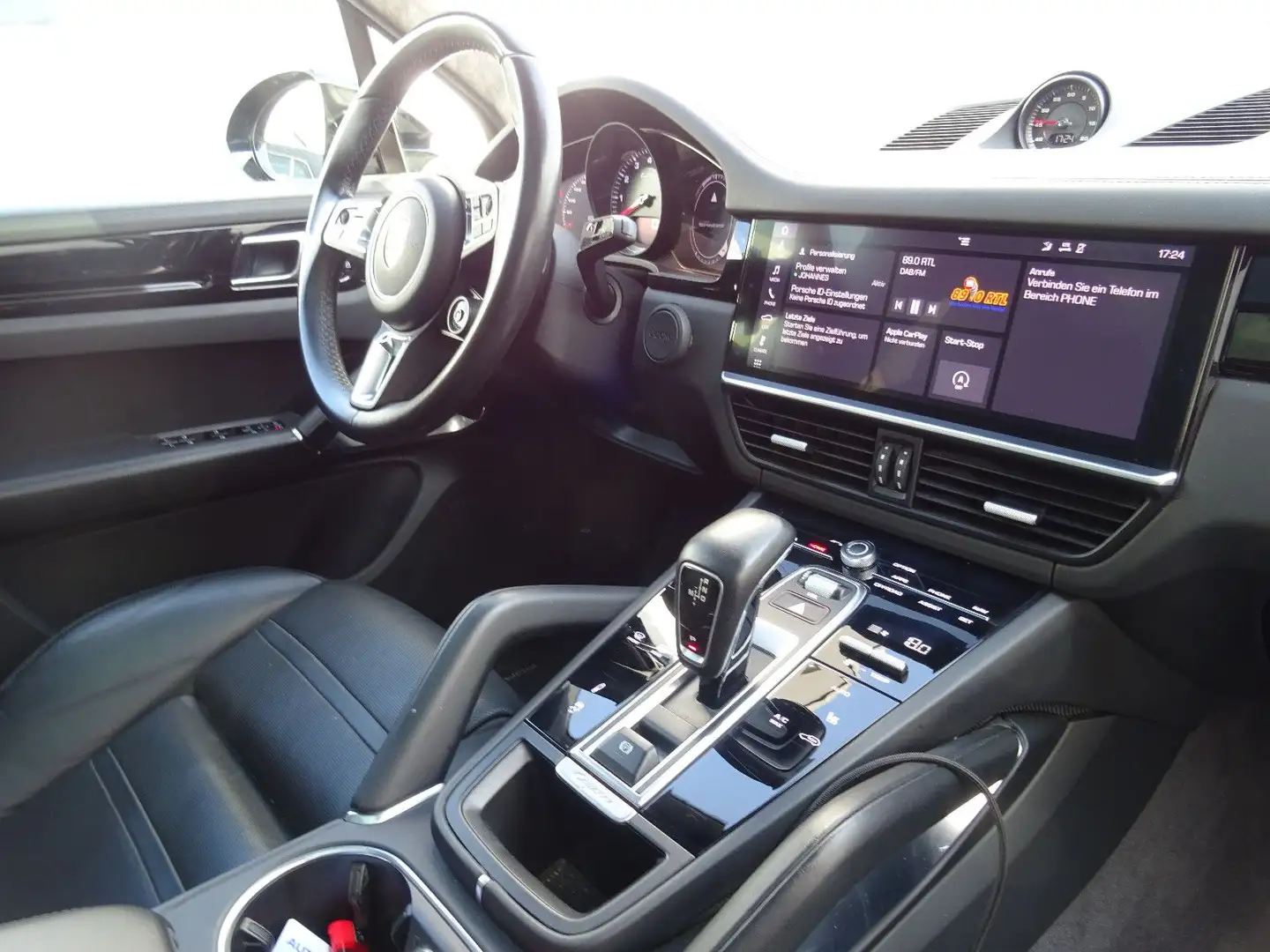Porsche Cayenne Turbo    Approved bis 12/2025 Nero - 2