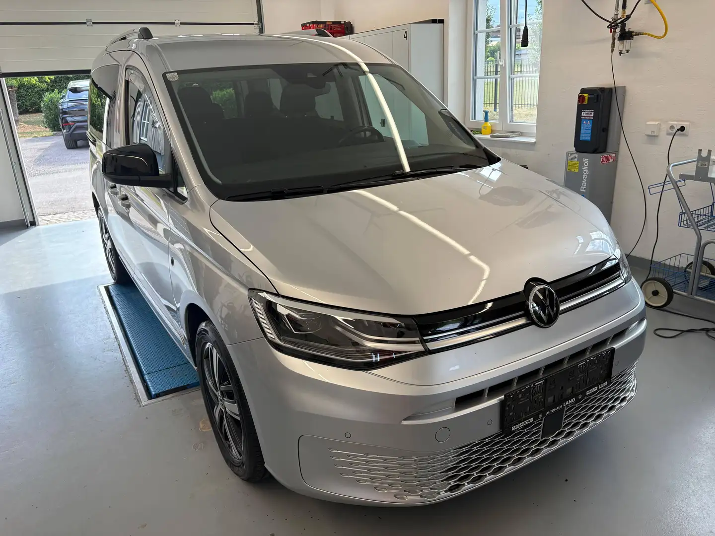 Volkswagen Caddy Caddy Style 2,0 TDI DSGStyle Silber - 2
