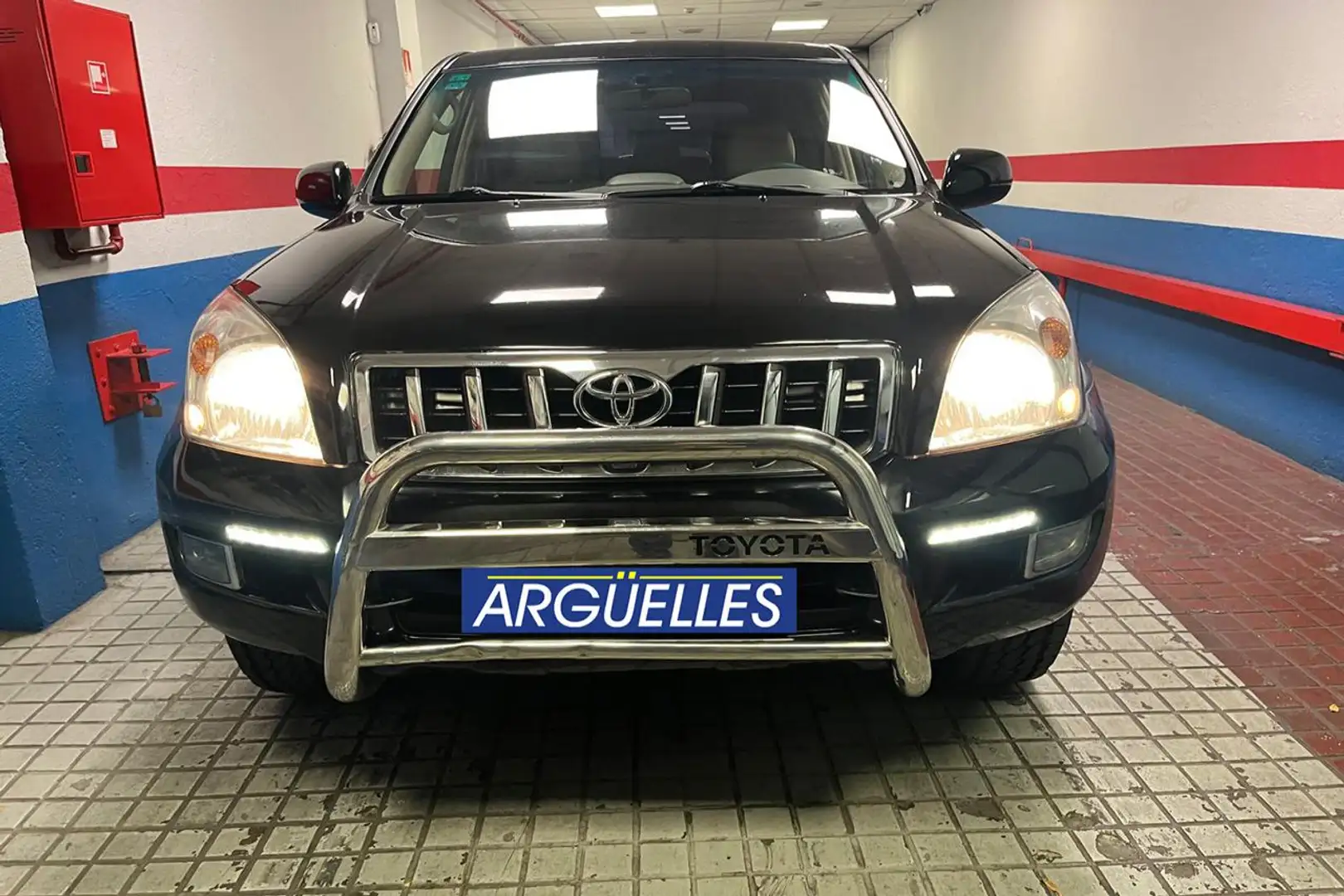 Toyota Land Cruiser D-4D VXL Aut. Negro - 2