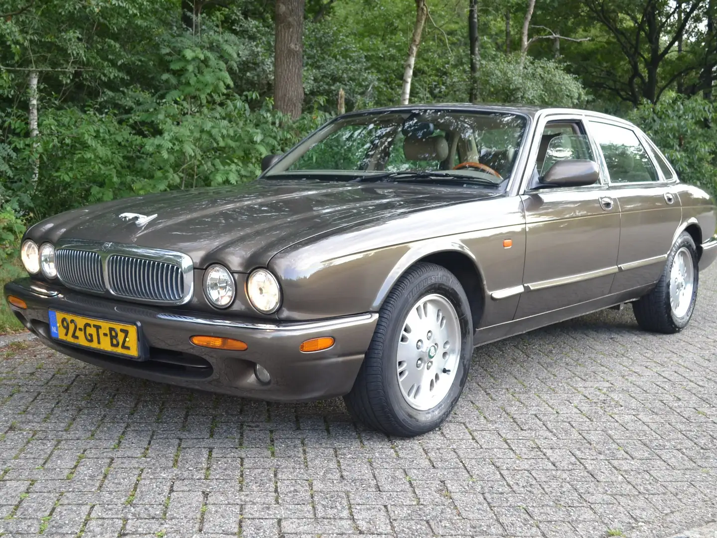 Jaguar Sovereign Sovereign 4.0 V8 Brons - 1