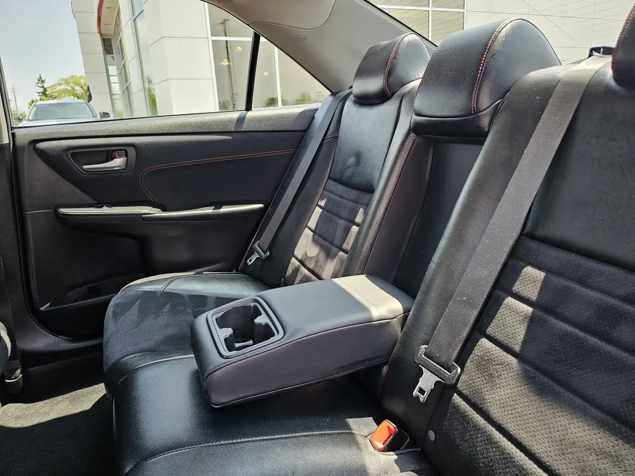 Toyota Camry снимка Toyota Camry