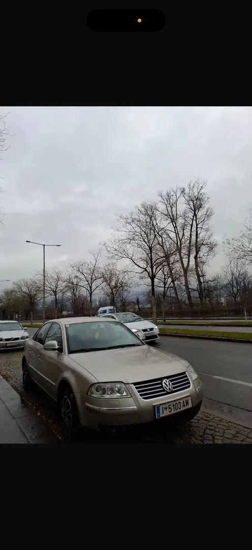 Volkswagen Passat 1,9 TDI PD Highline - 1
